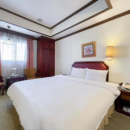 Guide Hotel Changhua Jhongjheng Екстериор снимка